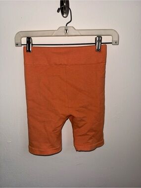Colsie Womens Orange Biker Shorts